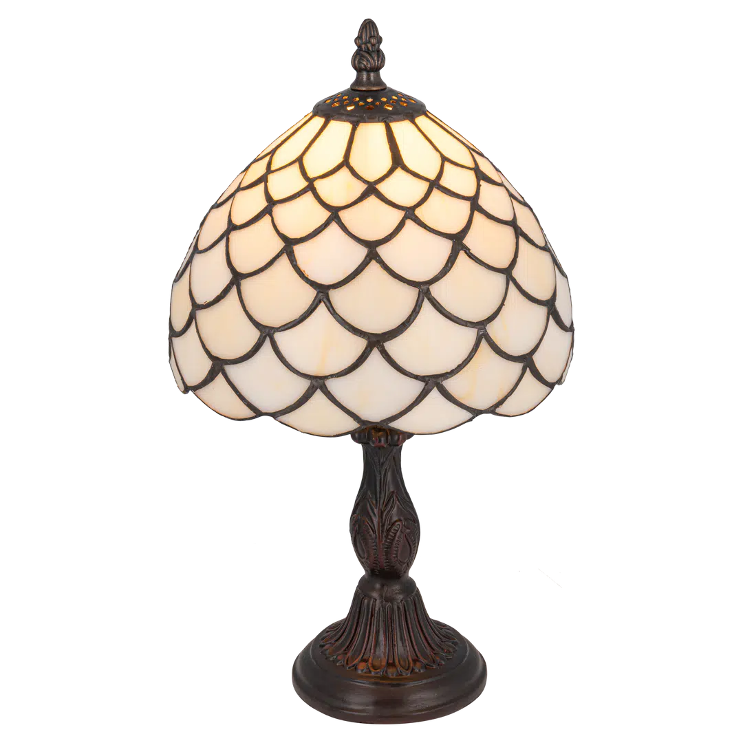 Kleine Roruvera Tiffany tafellamp met schubpatroon van glas in lood in crème-, beige- en ivoortinten, brandend
