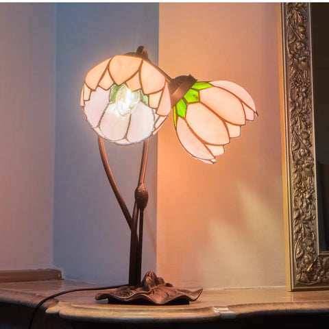 Tiffany Tischlampe mit zwei Blütenknospen – Lachsrosa & Grün – H 40 cm (Art. 7072)
