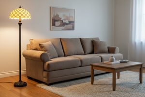 Tiffany vloerlamp – Ruitpatroon & Warme Crèmetinten – Ø 40 × H 165 cm (Art. 7254)