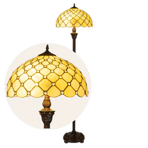 Grote Roruvera Tiffany staande lamp ruitpatroon  van glas in lood in crèmetinten met ronde glasaccenten, brandend