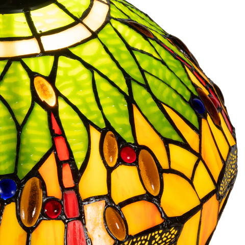 Detail Tiffany tafellamp libellen met verlichte voet van glas in lood in groen- en geeltinten