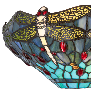 Detail Tiffany wandlamp libellen van glas in lood in blauw-, groen- en roodtinten