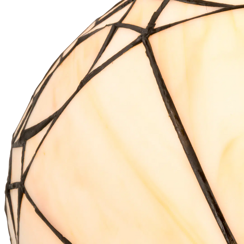 Detail Tiffany wandlamp art deco rustig van glas in lood in crème- en wittinten
